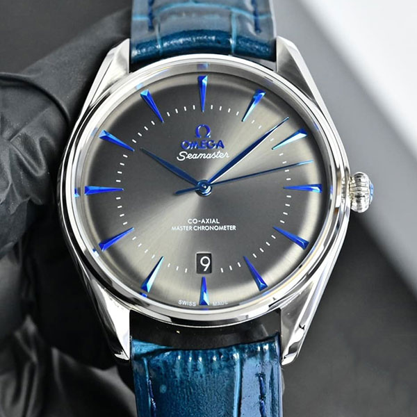 OVS製 オメガレプリカ時計通販ブティック エディショ﻿ン 39.5 mm ステンレススティール レザーストラッ﻿プ 511.13.40.20.06.003